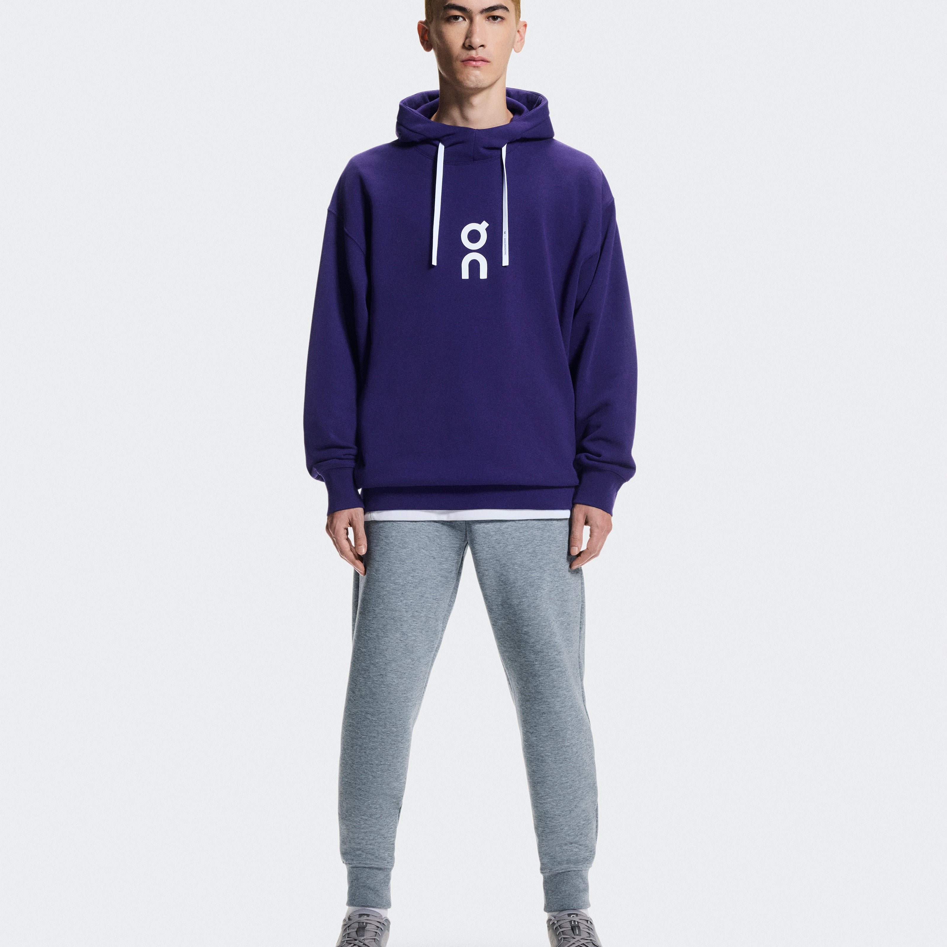 Polerón On Club Hoodie Hombre Morado