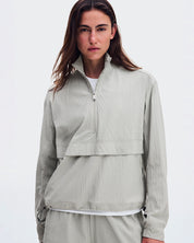 Polerón On Courtside 1/2 Zip Eaze Mujer Gris