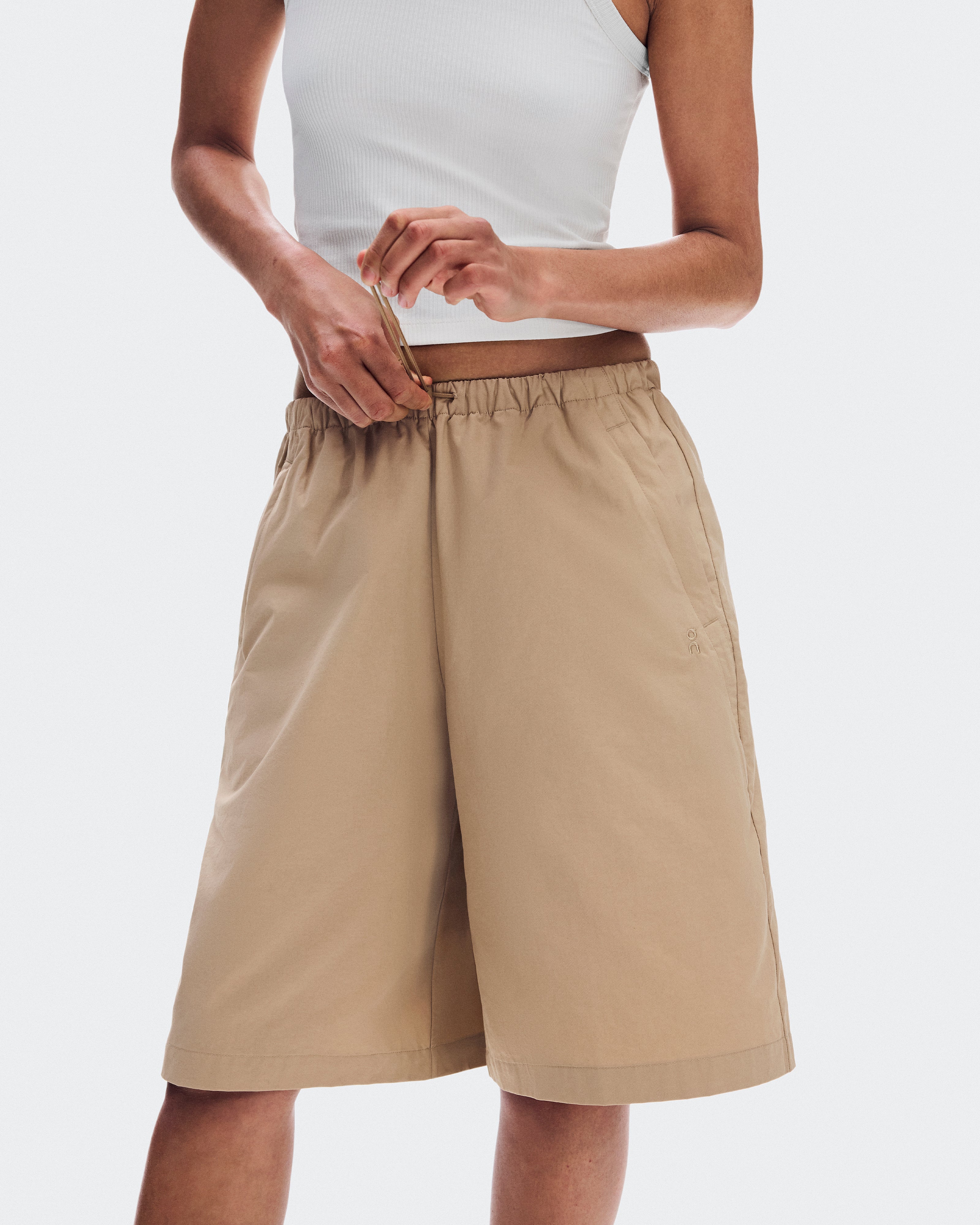 Short On Bermuda Shorts Mujer Beige