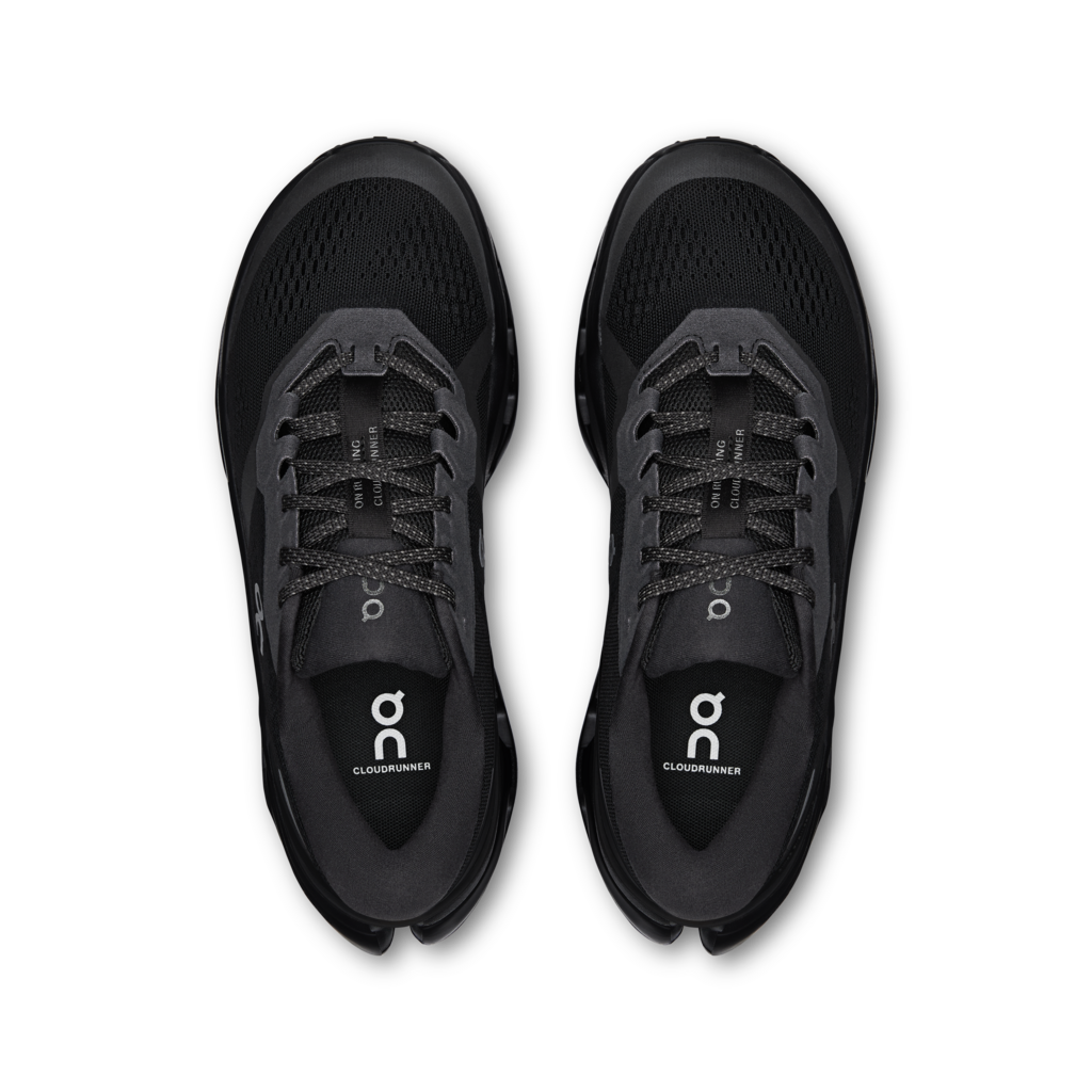 CreateSmallPNG-3WG10051043-cloudrunner_3-ss26-black_black-w-1x1-g2.png