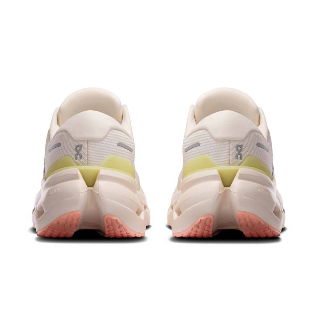 CreateSmallPNG-3WG10053387-cloudrunner_3-ss26-ivory_dew-w-1x1-g5.png