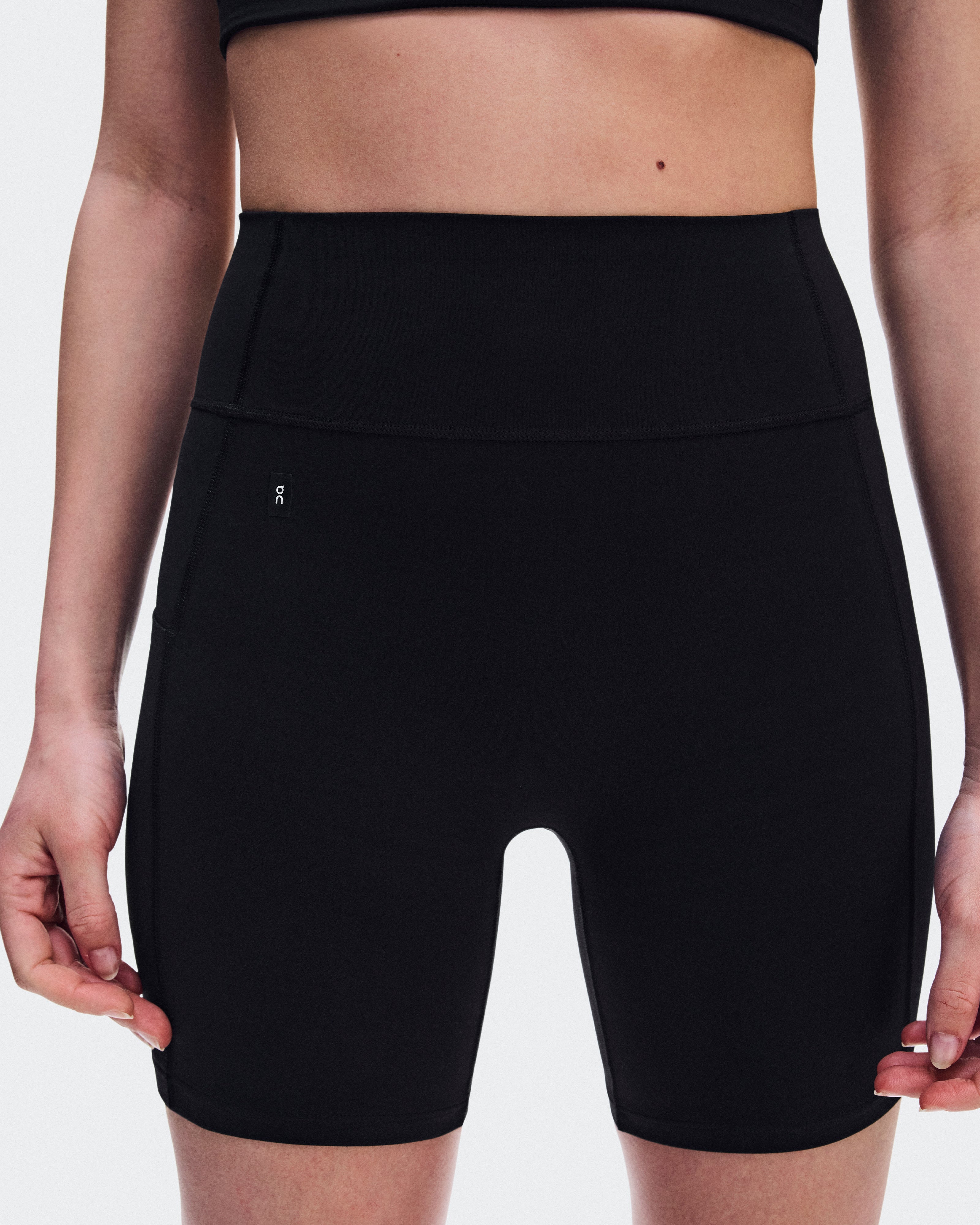 Studio Leggings Short 6" Calza Mujer Negro