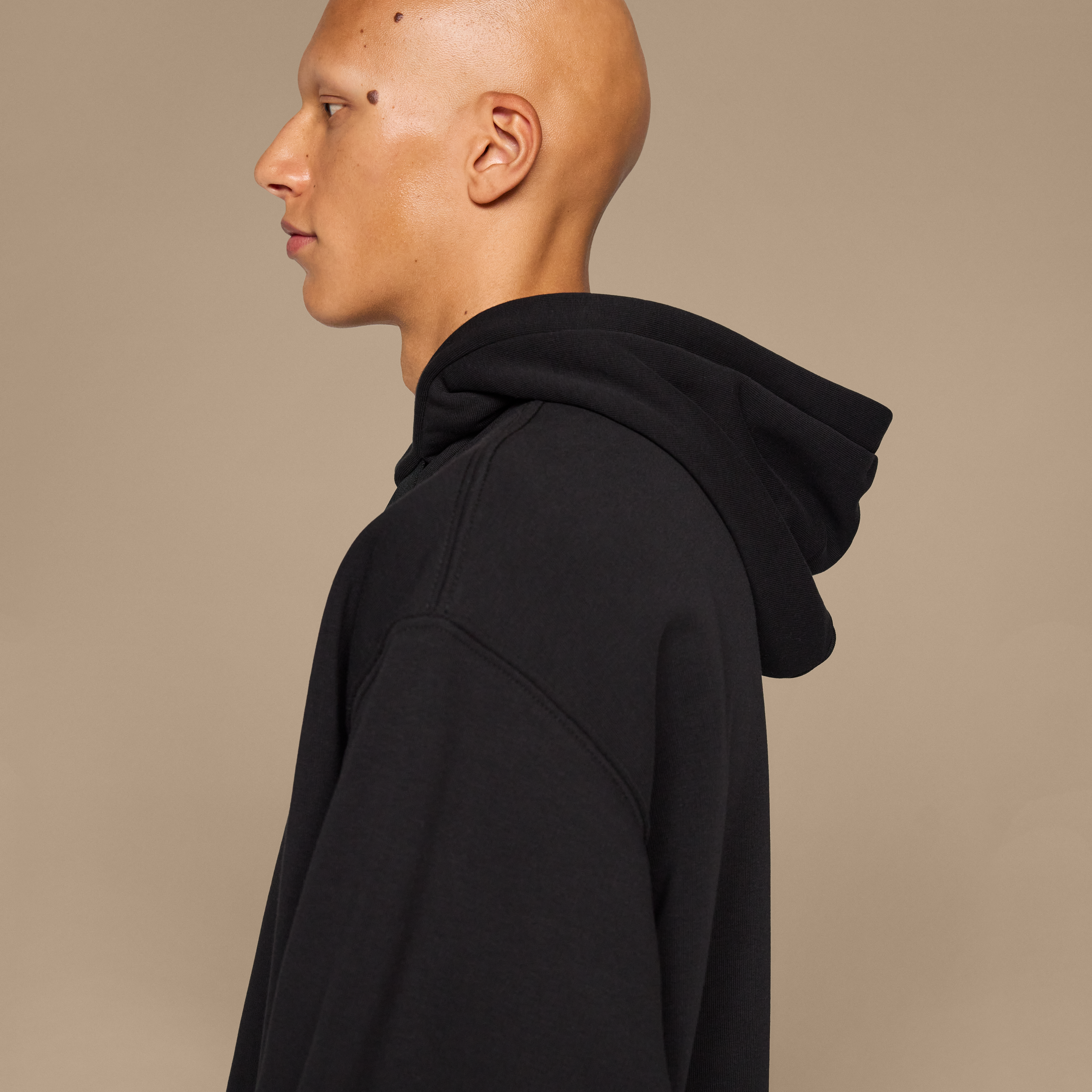 Club Hoodie Polerón Hombre Negro